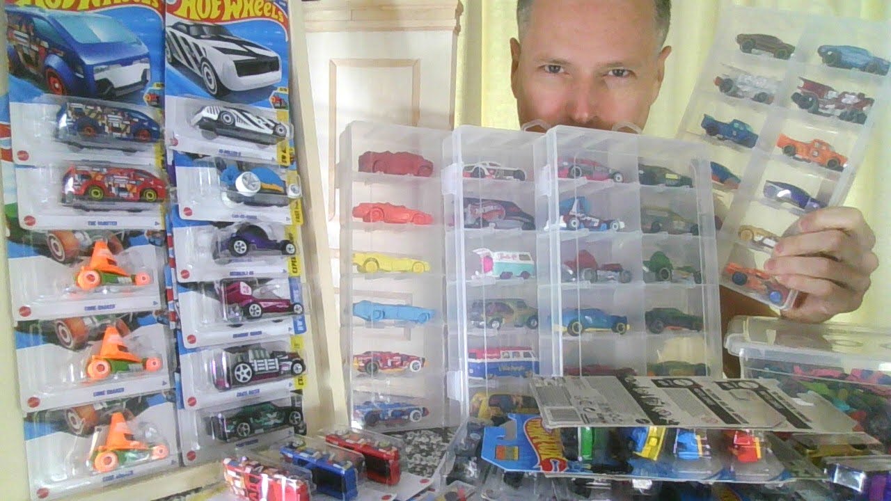 Open Organize Fun Fave New Hot Wheels: Pete Mondrian Art