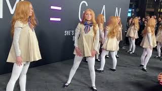 8 M3GANs dance to Taylor Swift’s ‘It’s Nice To Have A Friend’ at the ‘M3GAN’ premiere.