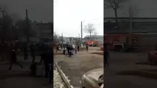 Путин разбомбил завод и жилой дом в Харькове | InfoResist