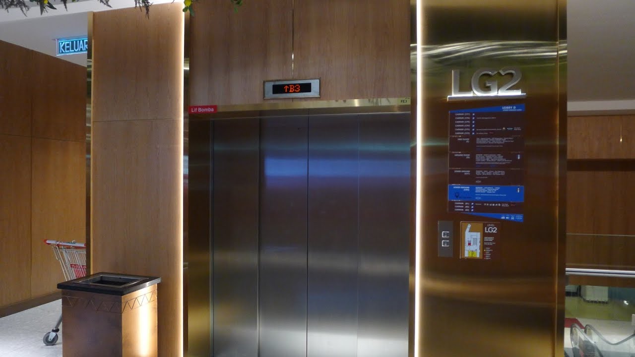 Retake Special anniversary for Lovely Hitachi Lift at Sunway Pyramid OASIS wing Lift FE3 RD