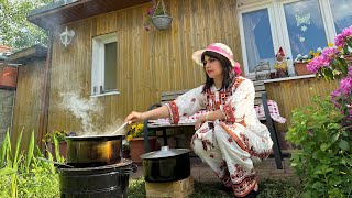 Cooking persian Barberry rice with chicken very delicious food on fire