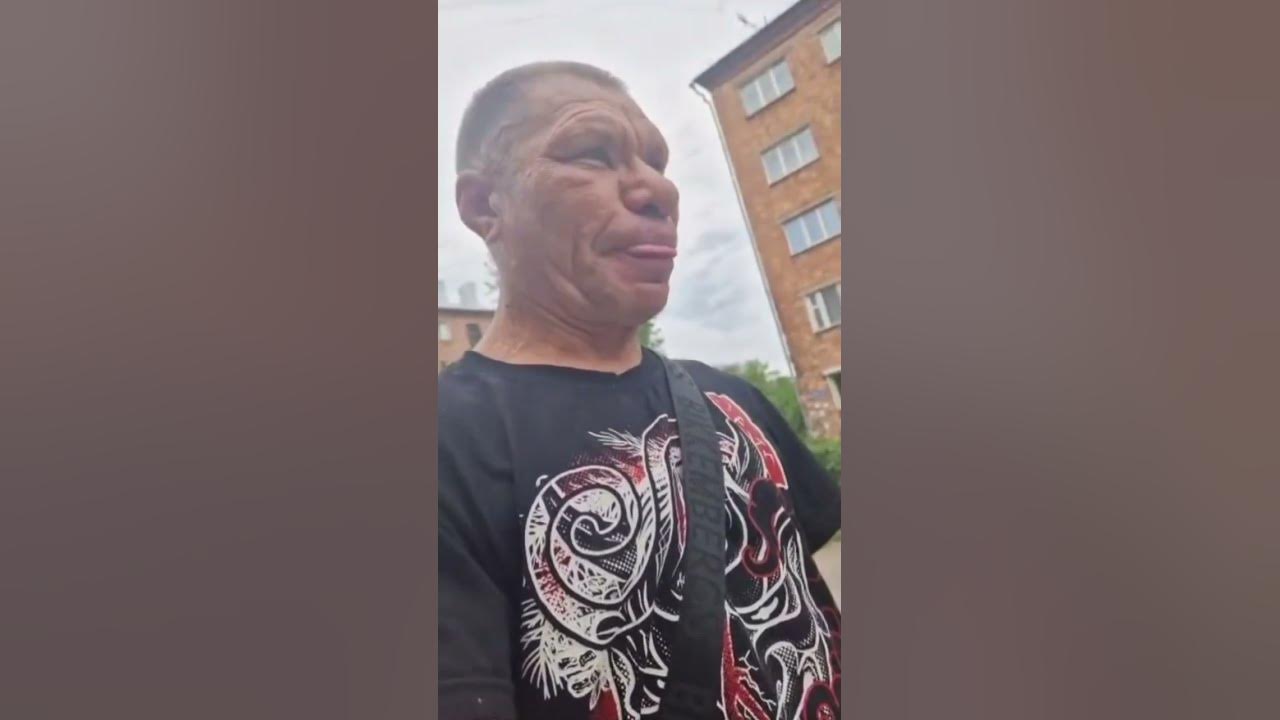 Олег Монгол за рулем БМВ