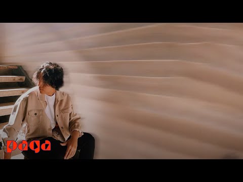 在 YouTube 上观看 Sera Savaş - Bir Hoşsun (Lyric Video)