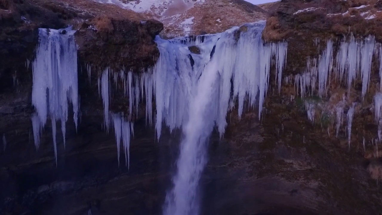 Kvernufoss Waterfall - South Iceland — Kvernufoss — video poster