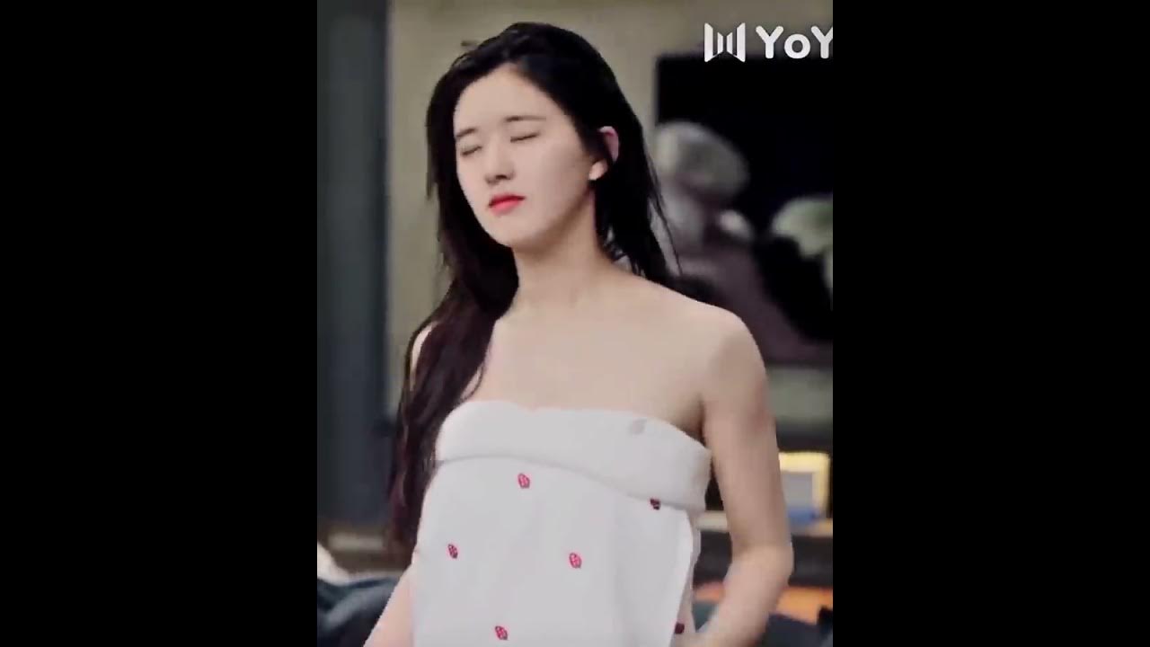OMG✨😯HE SAW HER WITH A BATH TOWEL 🙈🥰💞||CRAZY GIRL😜🤣 ZHAO LUSI ❤️🥰||#shorts #crazy #cdrama || OMG✨😯HE SAW HER WITH A BATH TOWEL 🙈🥰💞||CRAZY GIRL😜🤣 ZHAO LUSI ❤️🥰||#shorts #crazy #cdrama ||