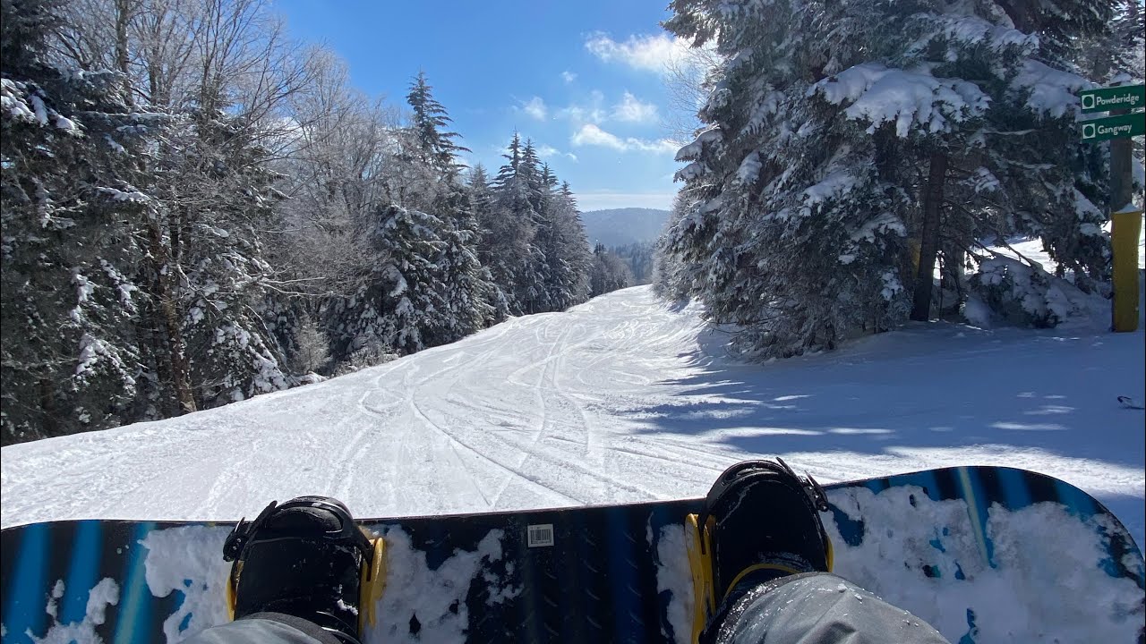 Snowboarding in snowshoe West Virginia