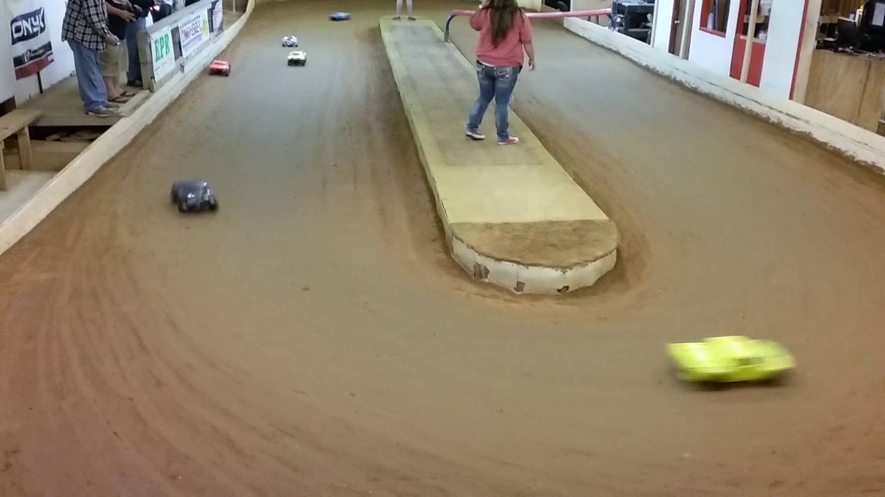 Dawson Springs raceway and hobbies stock truck Amain 10012016 YouTube