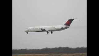 Delta DC-9-51 landing on 33L at BWI