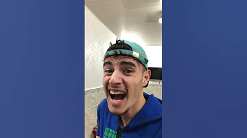 هذيك لي تخدم في بلدية 