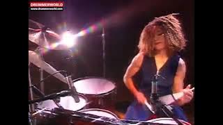 Cindy Blackman Santana: DRUM SOLO