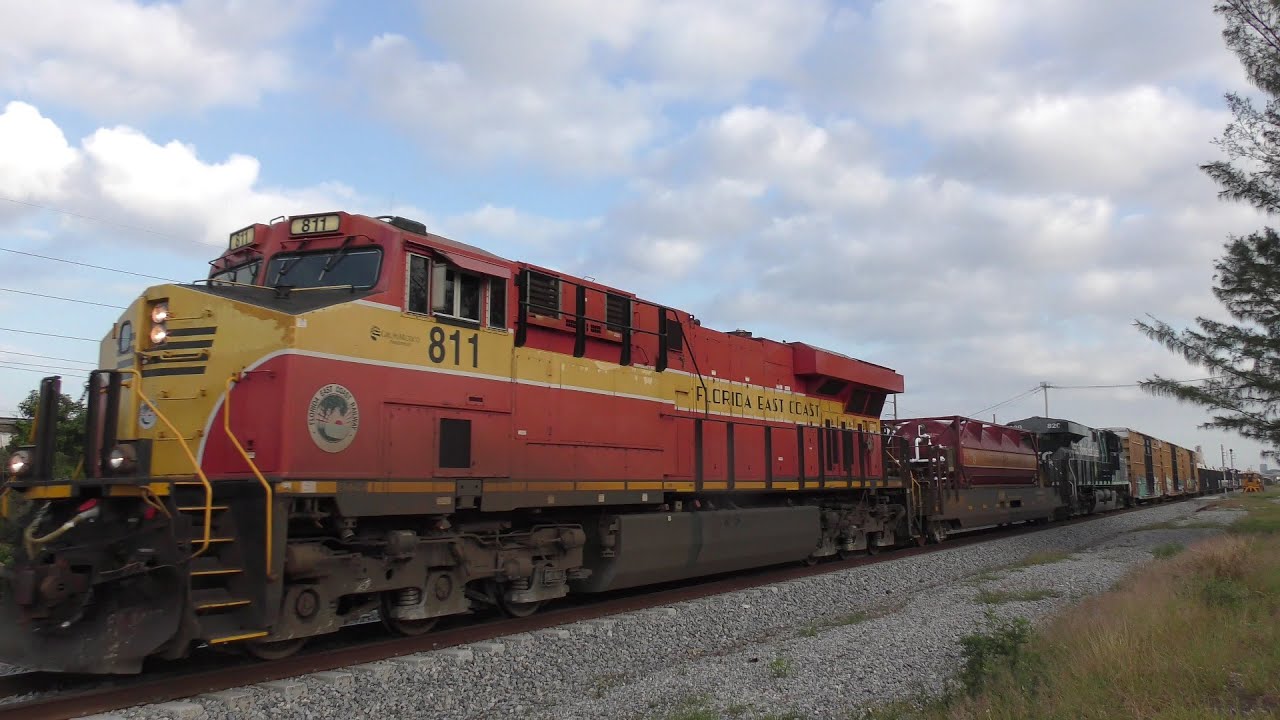 FEC Mainline - FEC 101-17 and Brightline BLF721 [PINK] - 3/17/24 - YouTube