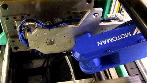 Robot Loading grid for insert moulding