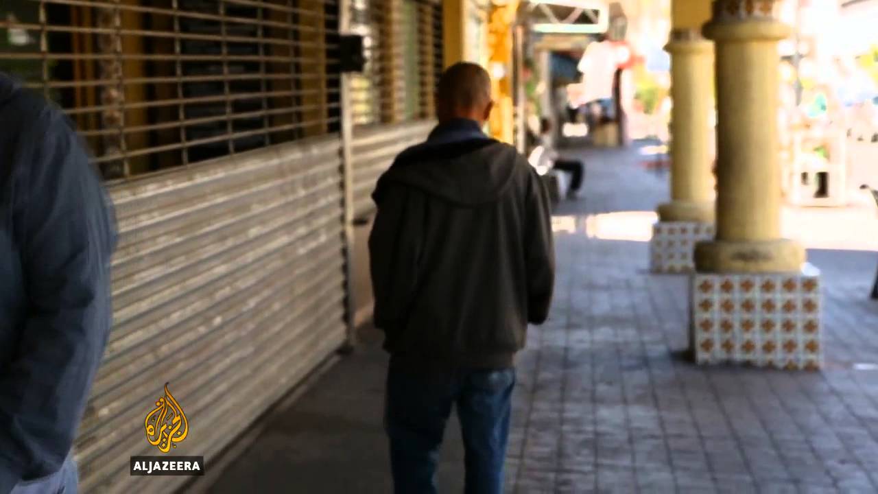 على الجانب الآخر من الحدود