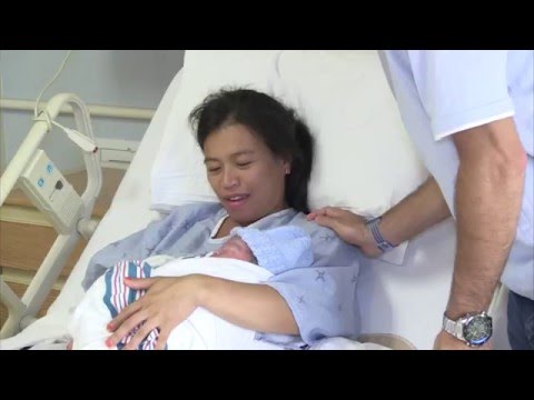 Video: Giving birth