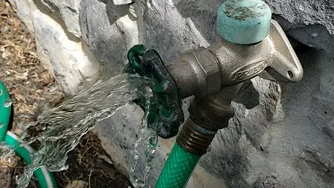 DIY: Leaking Exterior Faucet Repair | Style Prier C-144