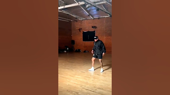 CHRIS 🔥BROWN INSANE😲  KOMASAVA DANCE MOVES🔥🔥🥳 #amapiano #dance #komasava #diamondplatnumz #shorts