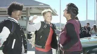 JoJo Siwa -BOOMERANG(official video ) 😘