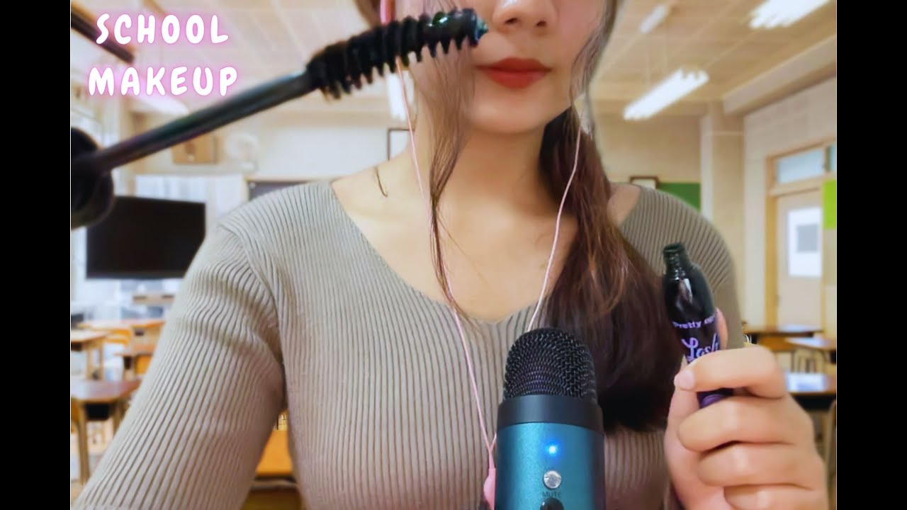 ASMR Doing Your Makeup In Class📚 အတန်းထဲမှာ makeup ပြင်ပေးမယ်✨(Layered sounds ,Mouthsounds )