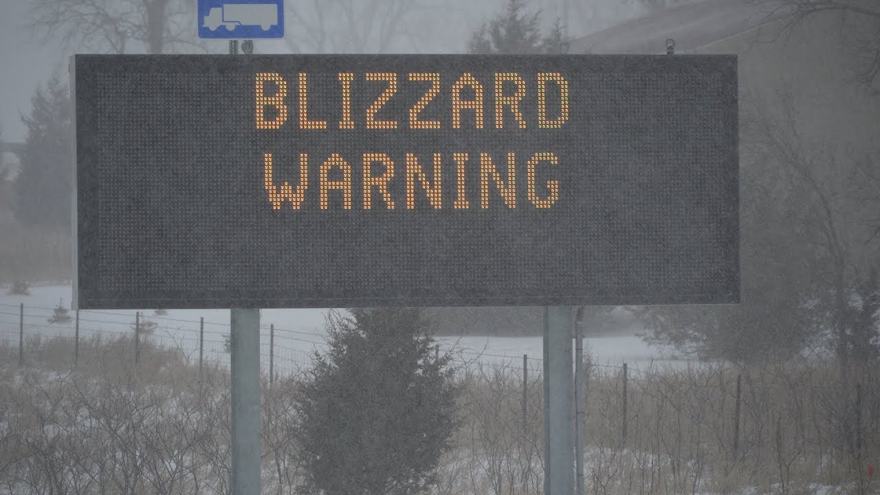 Twin Cities Evening Blizzard Travel Nightmare 4K B-Roll 4/14/2018