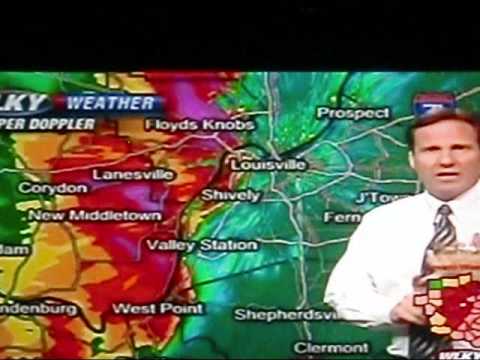 late-night-major-storm-moving-thru-fern-creek-,-kentucky-.
