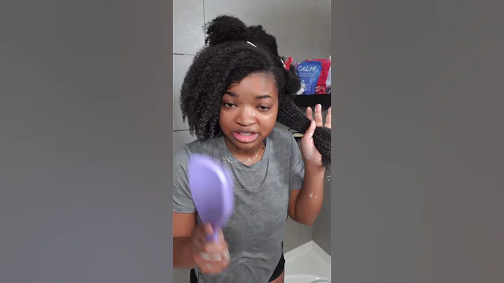 UnBrush vs Tangle Teezer. Which one do you prefer? #naturalhair #washday