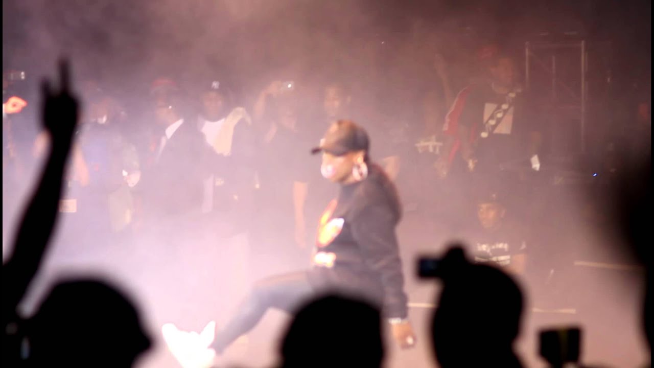 LIL KIM  EVE & MISSY @ THE PARADISE THEATER IN THE BX 5/18/12