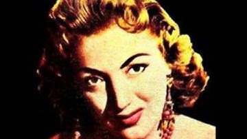 AMALIA MENDOZA,    Volver, Volver.