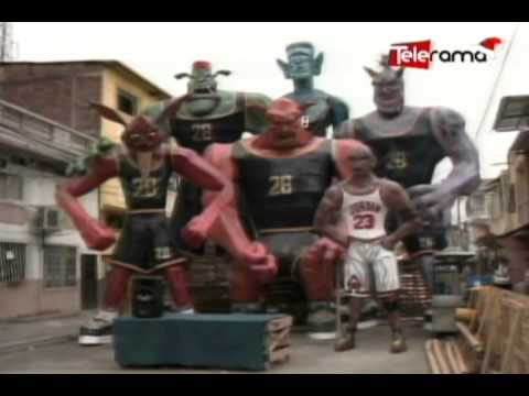 Monigotes gigantes en Guayaquil
