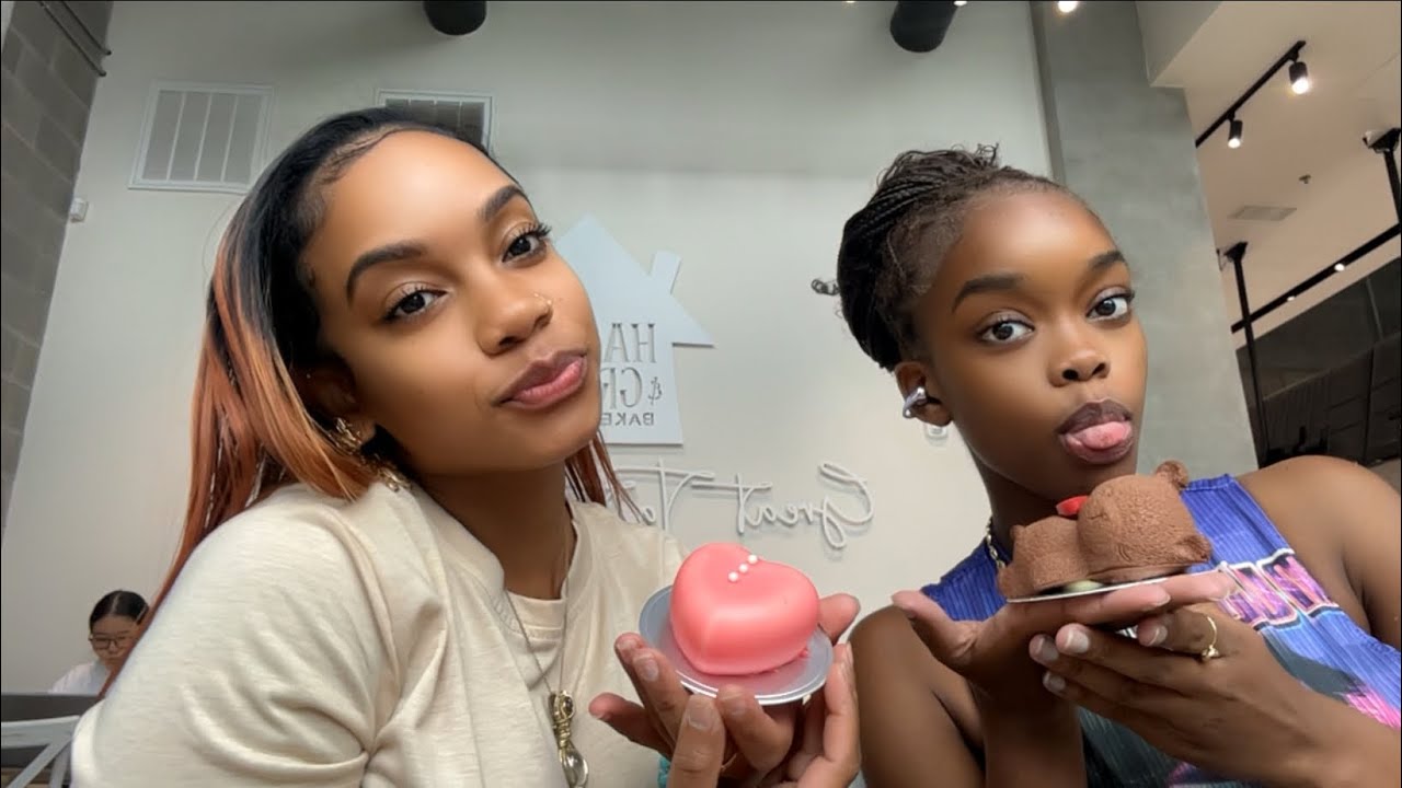 Rating Fruit Desserts at Hansel & Gretel Bakery (1-10!) 