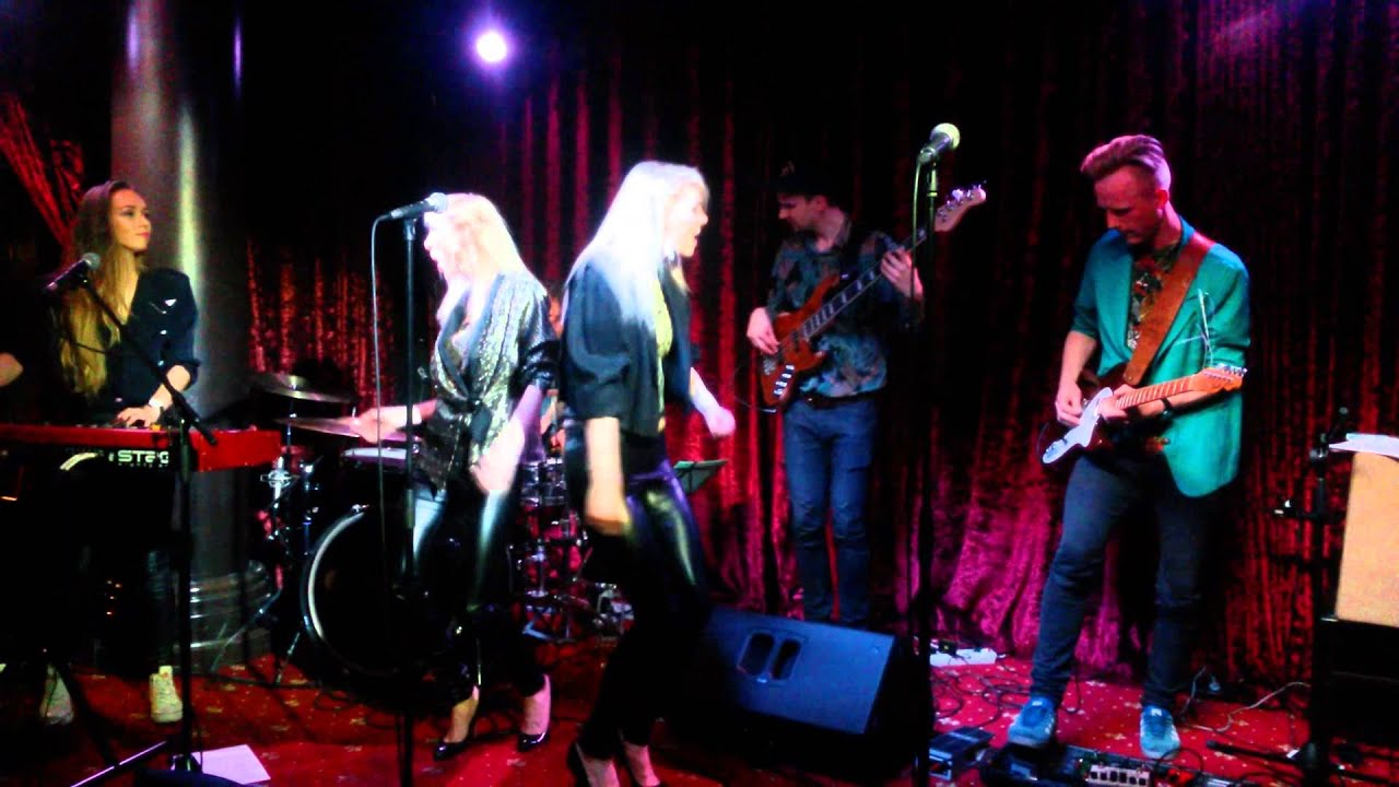 Tulen saarelt (Palmisaar) - Double Trouble