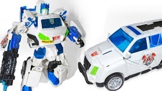 OPTIMUS PRIME reviews Soundwave