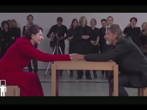 მარინა აბრამოვიჩის ცნობილი პერფორმანსი