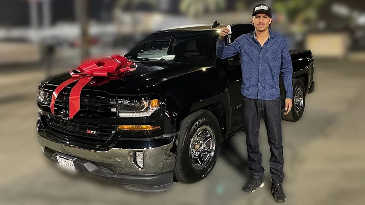 I BOUGHT A NEW SHOW TRUCK !!