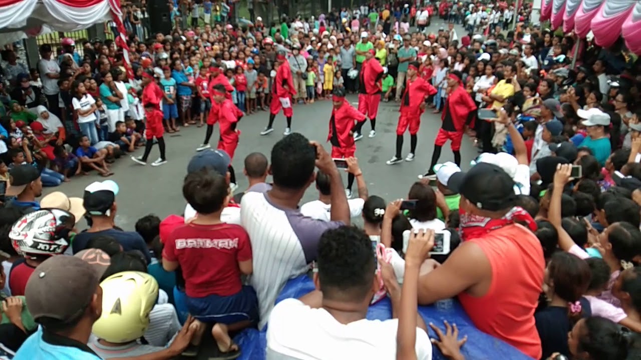 Bahtera dance crew juara 1 Empang HuT kota masohi 2018