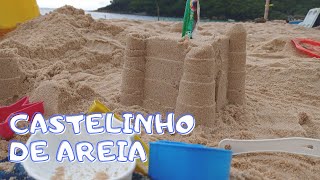 Castelo De Areia. Como Fazer Um Castelo De Areia Na Praia E Se Divertir