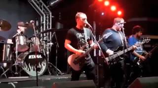 Download lagu Summer Of 69' Live@TheBox