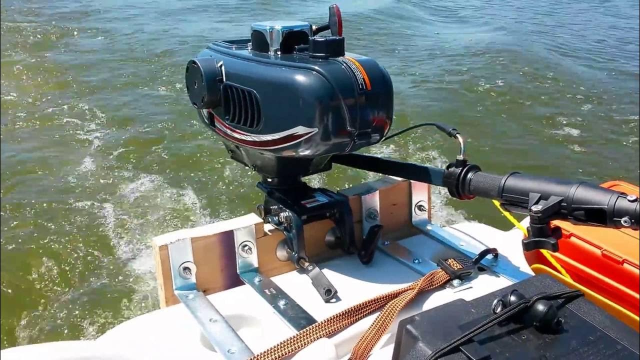 Gas powered paddle boat ,, 3.5 hp outboard, , paddle boat ,, peddle