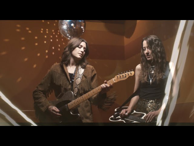 Larkin Poe - Strike Gold