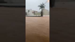 🚨 Fortes chuvas causam alagamentos e transtorno em Itatiba (SP).