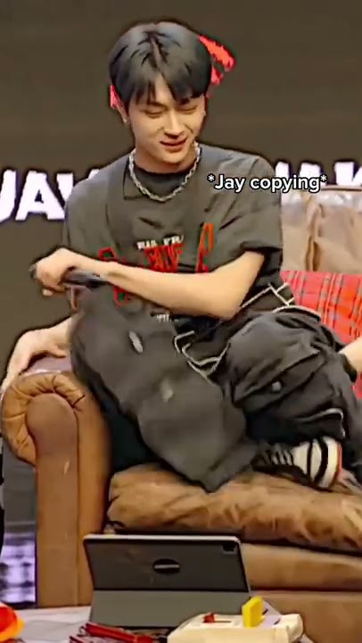 they never leave sunoo alone 😭😭