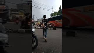 Story Bus Mira Vs Akas Jam Sore busmania shorts busjawatimuran busmira