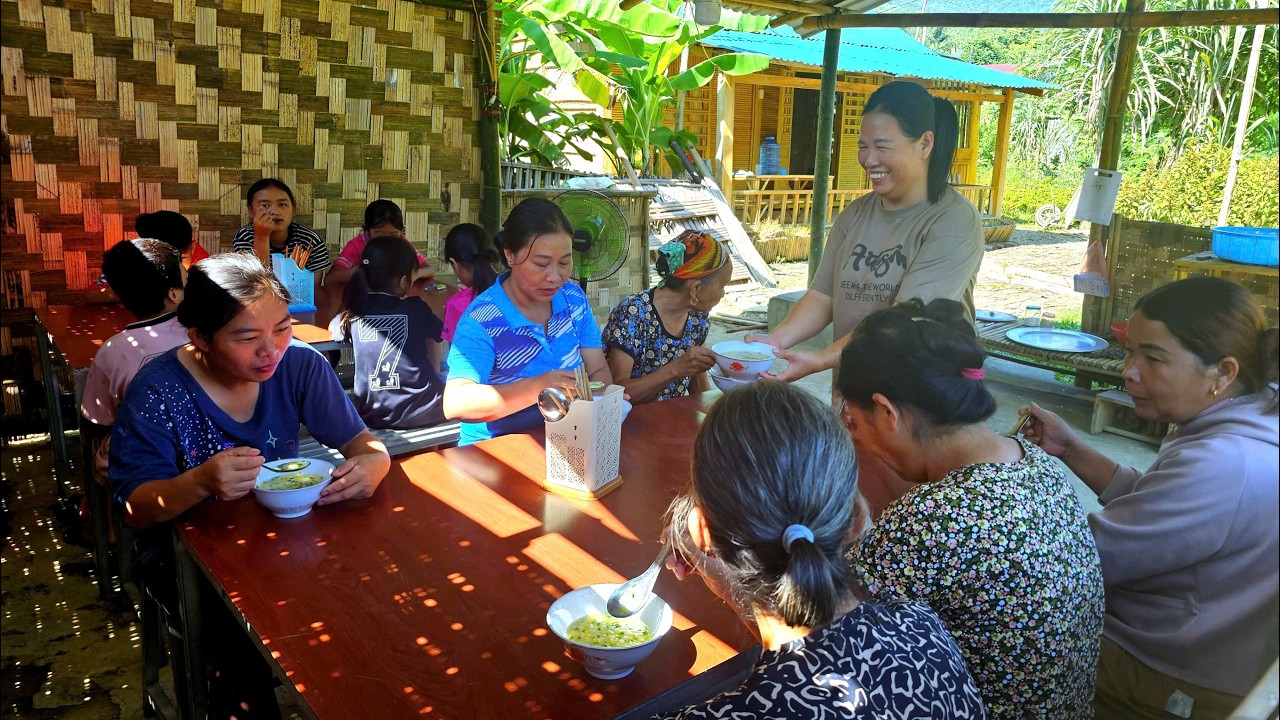 A lovely autumn afternoon and DAN's delicious, piping-hot fresh corn soup for the villagers.