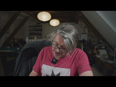 Me1 vs Me2 Snooker with Richard Herring: Frame 132