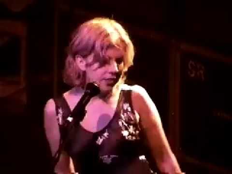 Catherine Wheel - Judy Staring At The Sun (With Tanya Donelly, live video, studio recording)