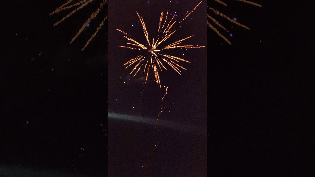 LF Fireworks - Aurora 36 shots