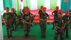 SANGAT SERU..!!! -YEL YEL ANGKATAN DARAT DARI  PUTRA PUTRI PRAJURIT KODIM 1602/ ENDE  - Durasi: 5:31. 