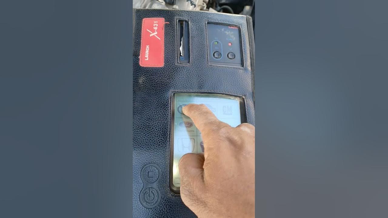 Scanning 2002 Camry X431 scanner Toyota 22 Pin YouTube