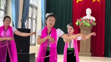 Múa: Vũ điệu Inh lả ơi - Đội văn nghệ Bản Vằng Xôn, xã Nậm Khăn