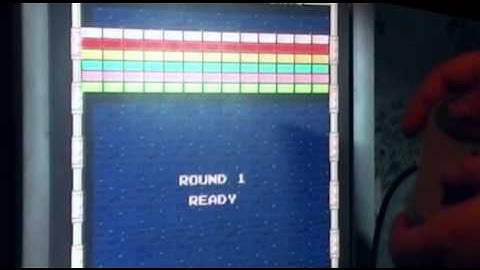 Home made Uzebox using Atmega644 microcontroller (DIY 8 bit Game Console)