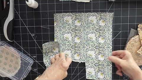 #roxysweeklychallenge 2023, Week 25 - 3-piece clusters and ephemera